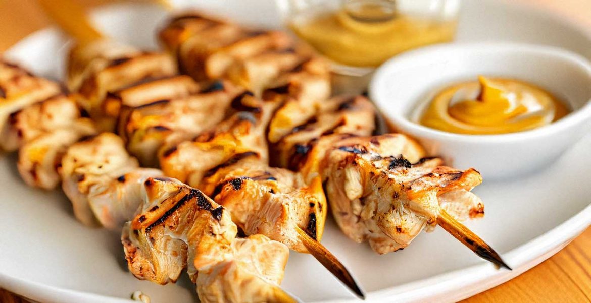 Marinated Chicken Skewers with Honey Mustard Sauce – Perfect for BBQ Nights